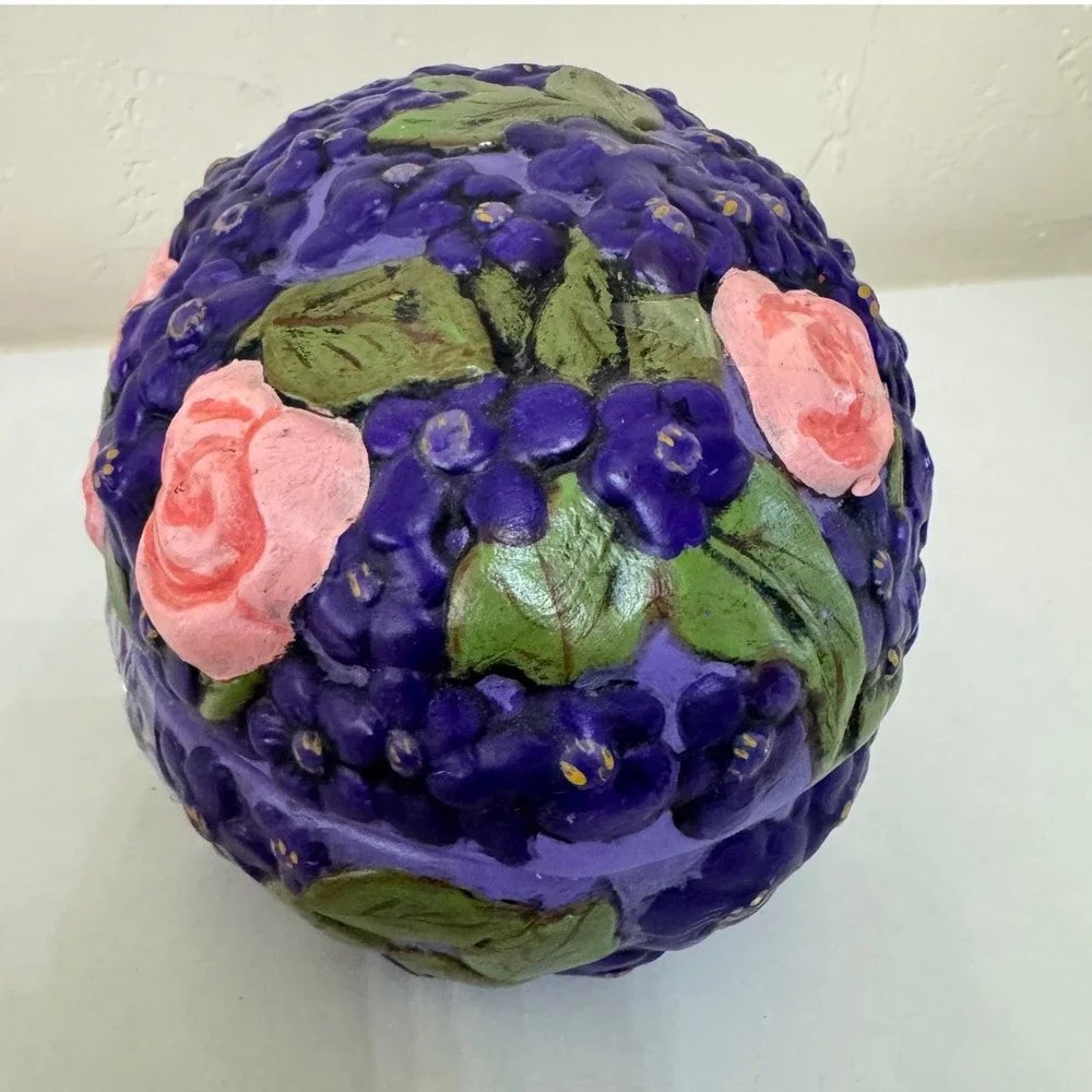 VTG 70s Ceramic Egg Trinket Box Floral Roses Hydrangea Purple‎ Easter Egg Decor